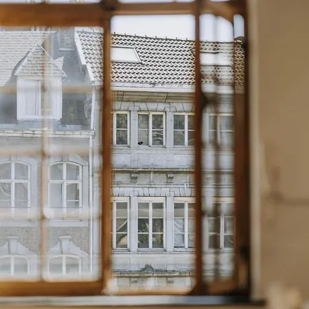 Appartement 1 Bedroom In Center, Place Du Marche - 3rd Floor