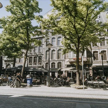 1 Bedroom In Center, Place Du Marche - 3rd Floor Apartment Liege