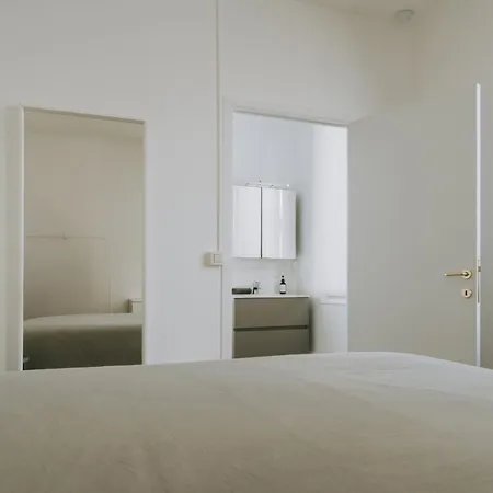 1 Bedroom In Center, Place Du Marche - 3rd Floor Liege