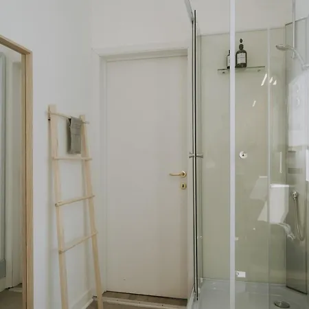 Apartment 1 Bedroom In Center, Place Du Marche - 3rd Floor
