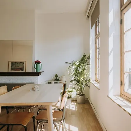 1 Bedroom In Center, Place Du Marche - 3rd Floor Apartment Liege
